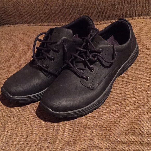 new sketcher work shoes